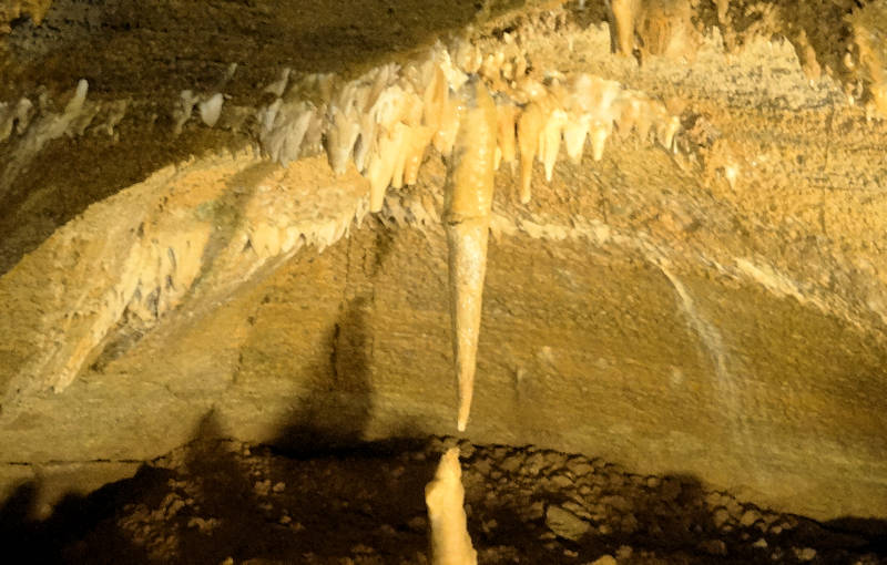 Udflugt til drypstens-hulerne i Koněprusy